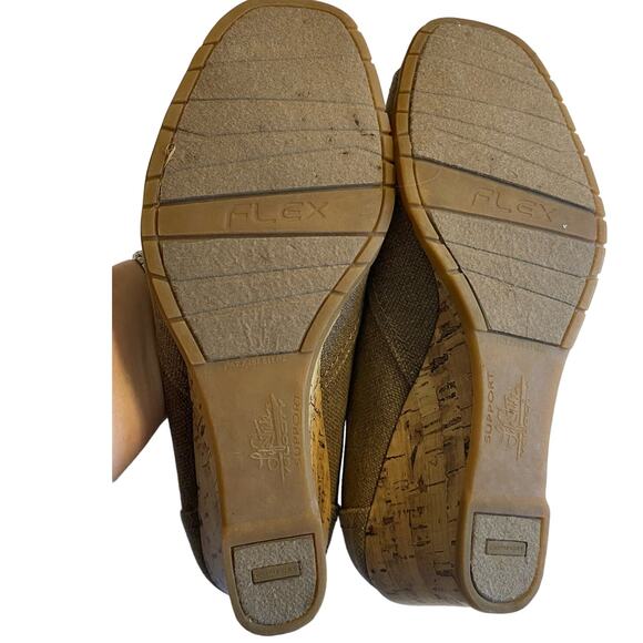 Life Stride Women's Taupe Canvas Cork Wedge Memory Foam Open Toe Heels Size 10M - Picture 9 of 10